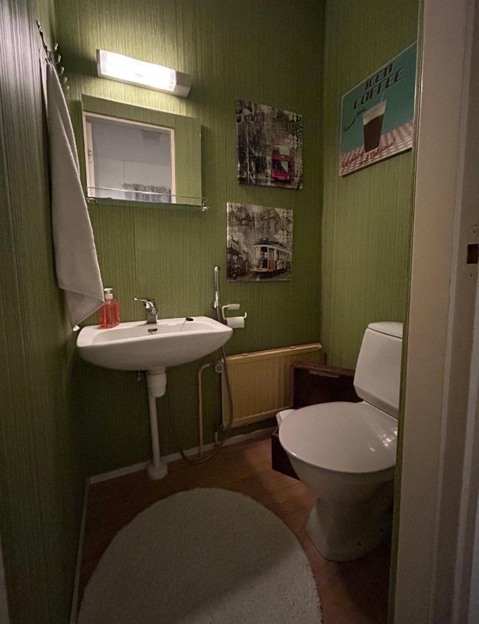 Norvala The Shower Is Located In The Main Building โรวานิเอมิ ภายนอก รูปภาพ